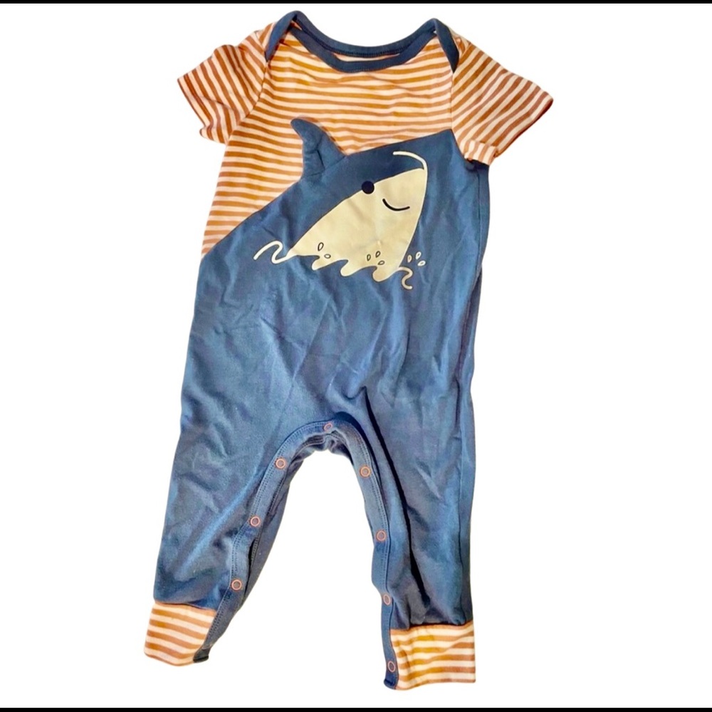 ✨ 3 items for 15% off bundle ✨ Cat & Jack 12m button up outfit - NO STAINS
